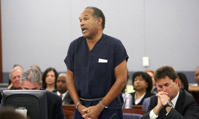 I 2008: O.J. Simpson under rettssaken fra 2008, hvor han ble dømt til 33 års fengsel. Foto: NTB Scanpix I 2008: O.J. Simpson under rettssaken fra 2008, hvor han ble dømt til 33 års fengsel. Foto: NTB Scanpix